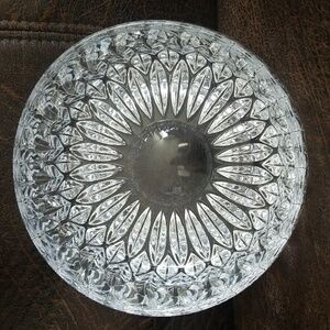 Beautiful Sunshine Sunflower Cut Crystal Bowl NWOT